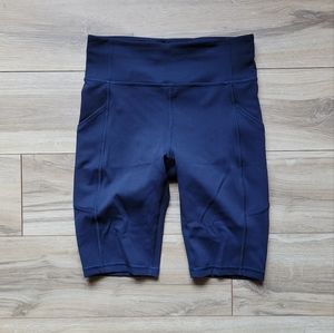 Lululemon invigorate 8" bike shorts